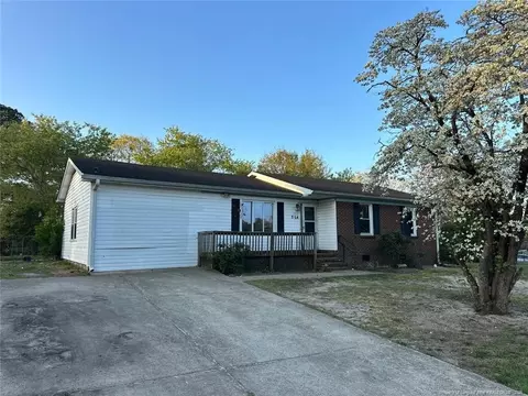 864 Durwood Dr, Fayetteville, NC 28311
