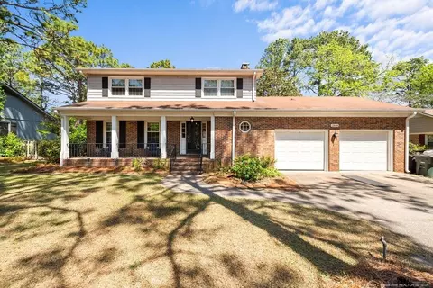 2614 Torcross Dr, Fayetteville, NC 28304