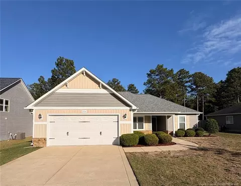 276 English Oak Dr, Bunnlevel, NC 28323