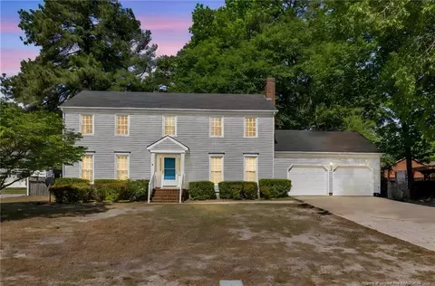 5821 Waldwick Rd, Fayetteville, NC 28311