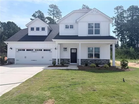 762 Union St, Raeford, NC 28376