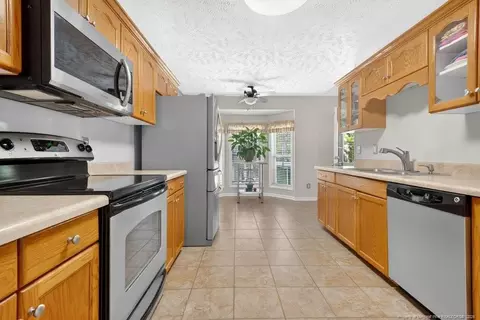 408 Senter Ln, Bunnlevel, NC 28323 photo 5
