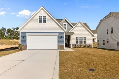 228 Marlborough St, Raeford, NC 28376