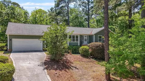541 Hilliard Dr, Fayetteville, NC 28311