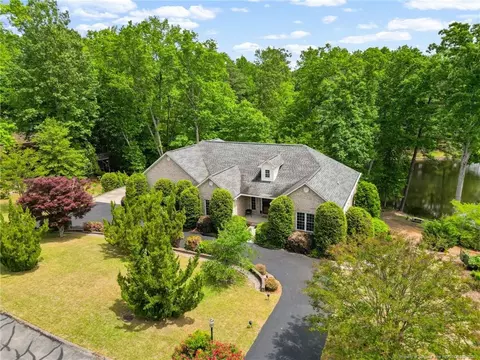 39 Indian Trl, Sanford, NC 27332