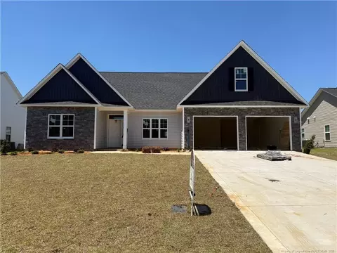 2962 Currawond St, Fayetteville, NC 28304