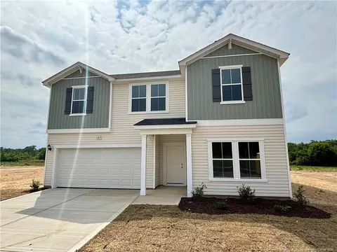 103 Hallwood Dr, Pikeville, NC 27863
