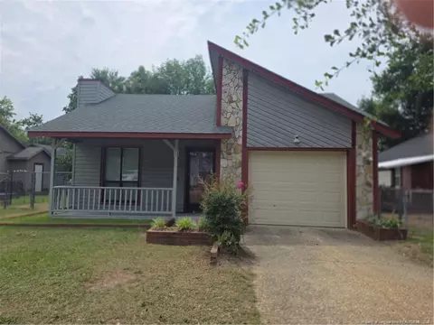 6943 Timberwood Dr, Fayetteville, NC 28314