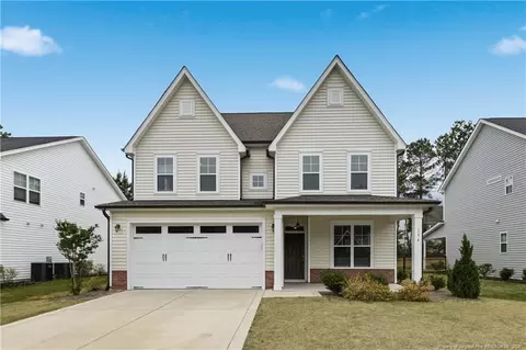 156 Kensington Dr, Spring Lake, NC 28390