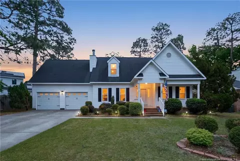 2132 Calista Cir, Fayetteville, NC 28304