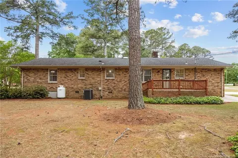 Exterior - 400 1st St, Broadway, NC 27505 photo 6 of 9