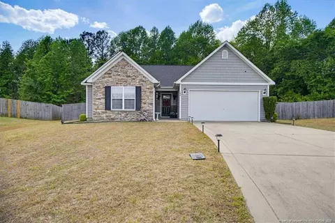 195 Edisto Ct, Raeford, NC 28376