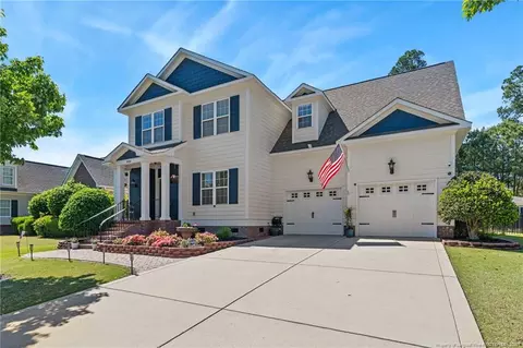 2404 Thorngrove Ct, Fayetteville, NC 28303