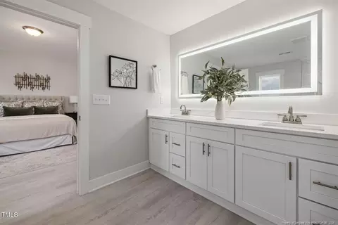 Bath - 2510 Harvard Ave, Durham, NC 27703 photo 2 of 6