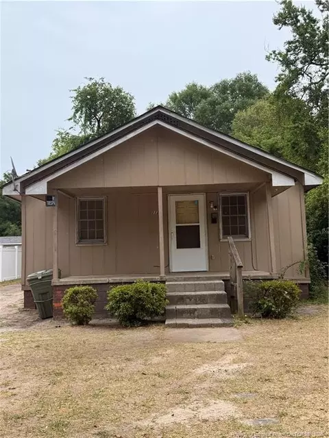 1121 Turnpike Rd, Fayetteville, NC 28305