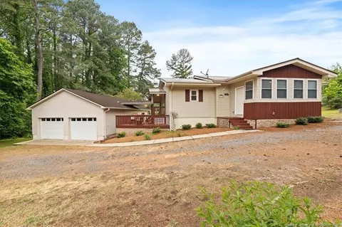 1472 Cameron Rd, Broadway, NC 27505