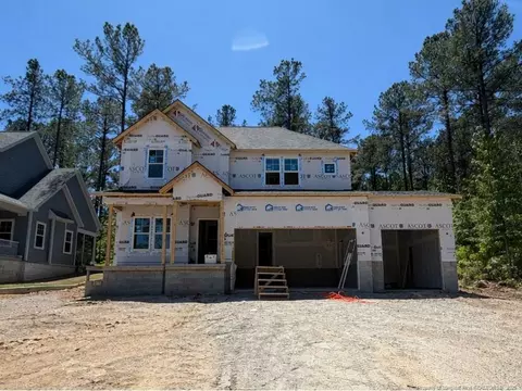 289 Education Dr, Spring Lake, NC 28390