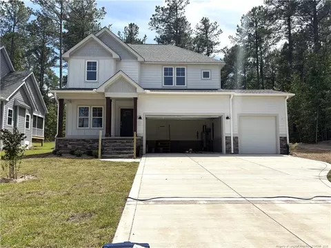 289 Education Dr, Spring Lake, NC 28390
