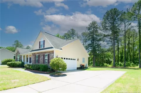 1630 Pristine Ln, Hope Mills, NC 28348