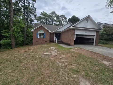 4713 Miranda Dr, Hope Mills, NC 28348