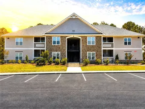 260 Gallery Dr #102, Spring Lake, NC 28390
