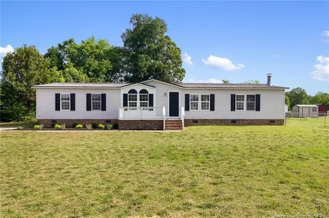4133 Frontier Ave, Fayetteville, NC 28312