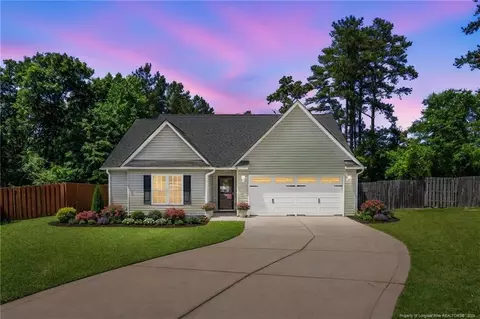 108 Woodland Ct, Raeford, NC 28376