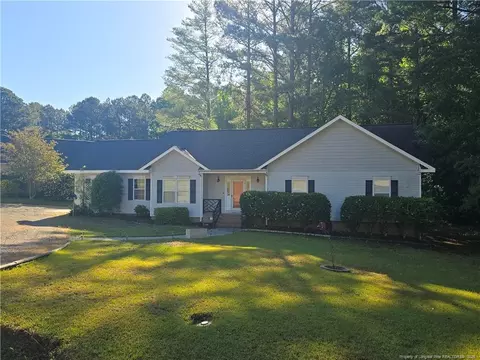 6030 Saint Andrews Dr, Sanford, NC 27332