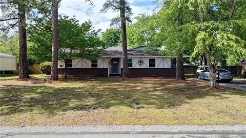 6858 Beaverstone Dr, Fayetteville, NC 28314