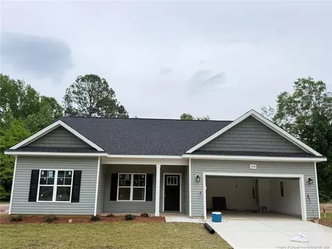 1436 Pamalee Dr, Fayetteville, NC 28303