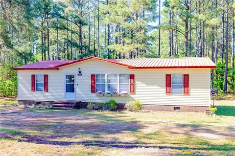 154 Roping Ln, Cameron, NC 28326
