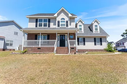 5108 Miranda Dr, Hope Mills, NC 28348