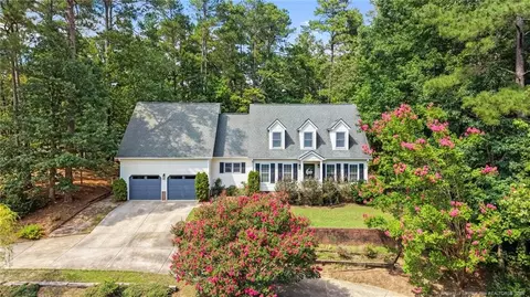 427 Newburgh Dr, Fayetteville, NC 28311