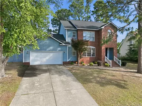 712 Connaly Dr, Hope Mills, NC 28348