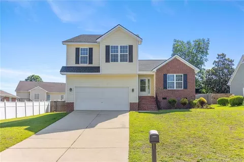 1009 Bugle Call Dr, Fayetteville, NC 28314