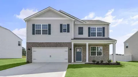 707 Lazy Elm Ln, Aberdeen, NC 28315