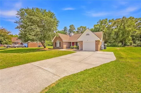 199 Drew St, Raeford, NC 28376