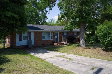 1395 E 7th St, Lumberton, NC 28358
