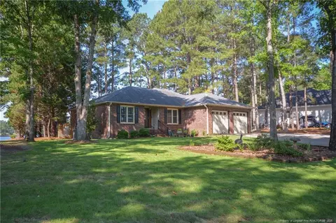 18 Sandy Pt, Sanford, NC 27332