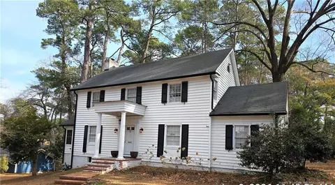 302 Spring St, Fayetteville, NC 28305