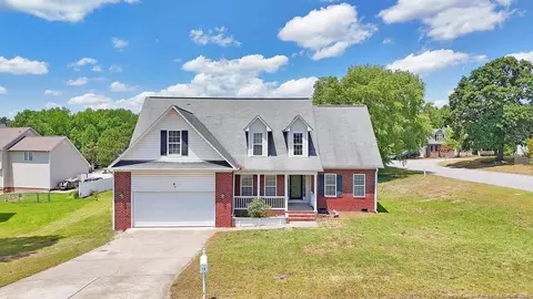 10 Pender Rd, Spring Lake, NC 28390