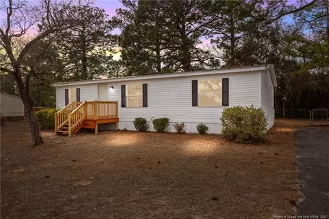 2918 Dothan Dr, Fayetteville, NC 28306