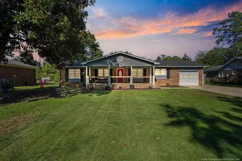 1125 Thornwood Pl, Fayetteville, NC 28304