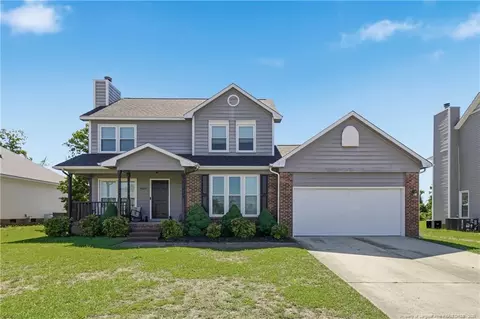 4824 Deer Lakes Rd, Fayetteville, NC 28311