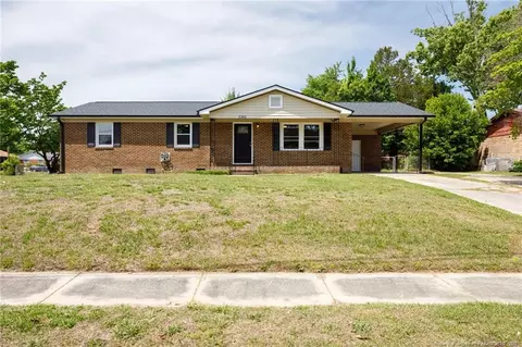 5301 Lowery Ct, Fayetteville, NC 28303