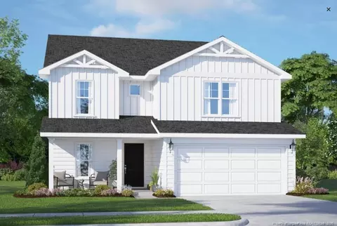 541 Open Range Rd, Spring Lake, NC 28390