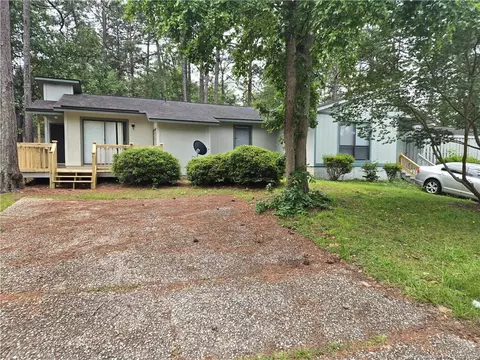 751-755 Hedgelawn Way, Fayetteville, NC 28311