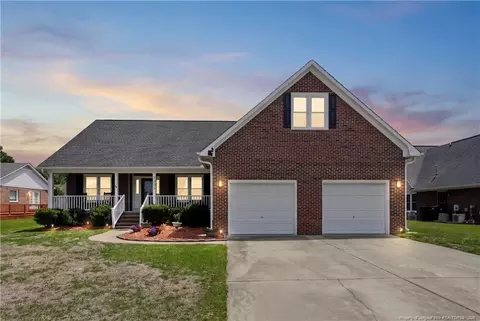 3005 Beringer Dr, Fayetteville, NC 28306