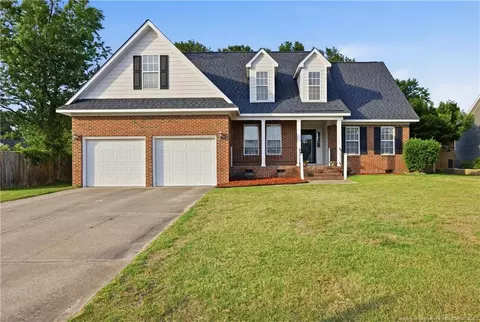 4211 Pete Warner Ct, Hope Mills, NC 28348