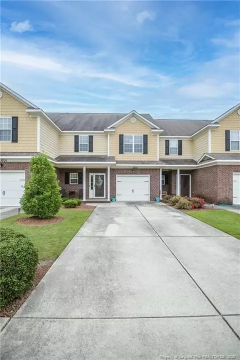 5003 Waterloo Ave, Fayetteville, NC 28314
